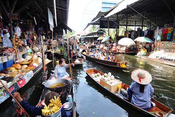 Bangkok first-time travelres tips