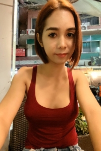 pow-thai-ladyboy-massage-escort-bangkok-04